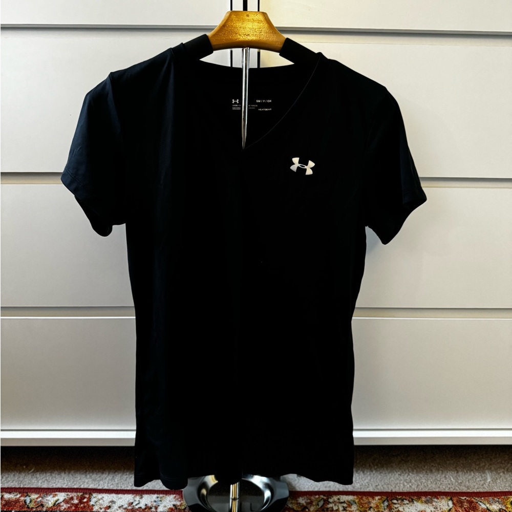 Under Armour Black Short Sleeve Tee